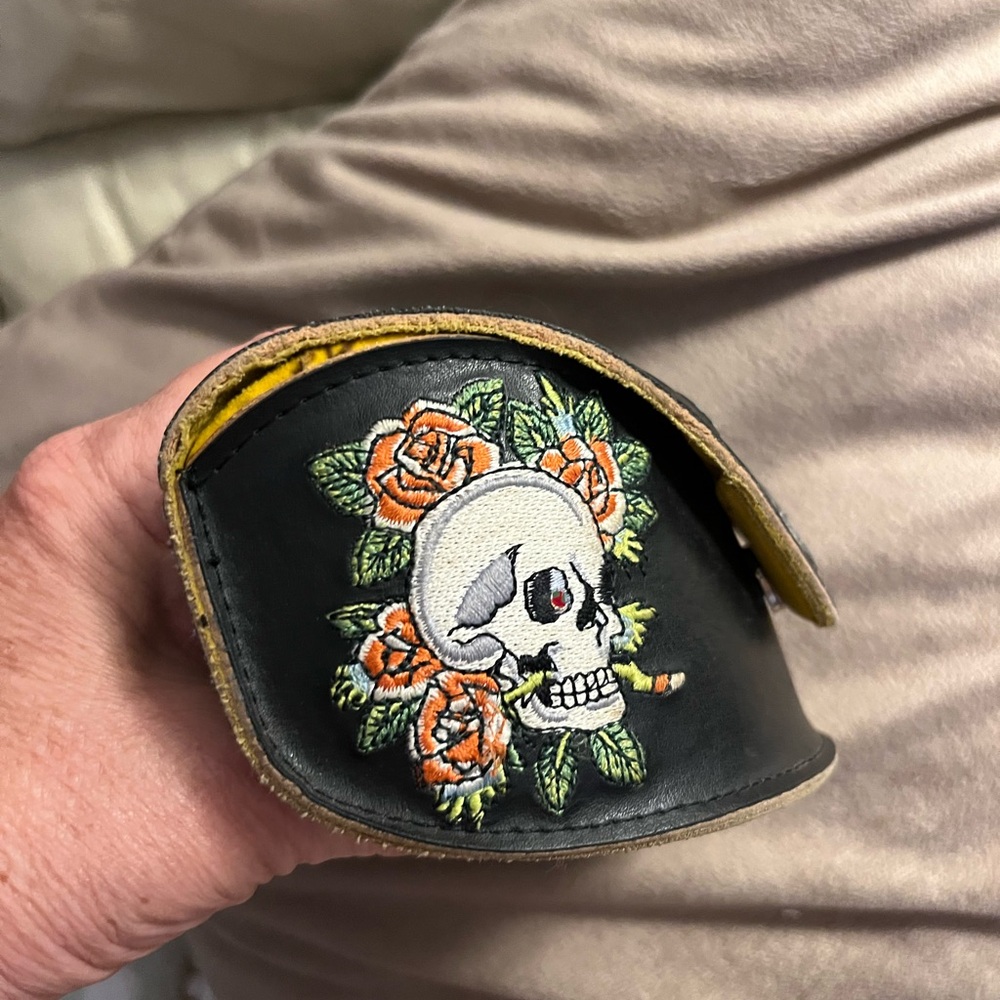 Ed Hardy Black and Gold Sunglasses Case - Picture 2 of 9